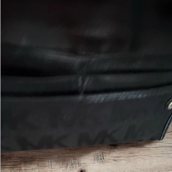 Michael Kors Austin Black Flat Continental Signature Wallet Leather Trim - Picture 8 of 16